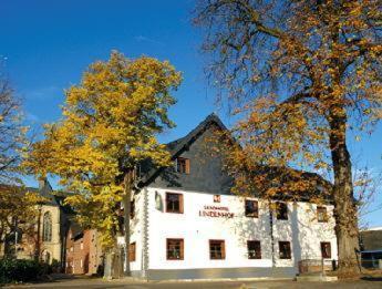 Landhotel Lindenhof Grevenbroich Zewnętrze zdjęcie